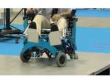 Peneliti dari Universitas Jepang Ciptakan Robot Kursi Roda yang Bisa Menaiki Tangga