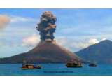 Status Anak Gunung Krakatau 16 Februari 2014 Dalam level Waspada
