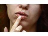 Laser Bibir, Cara Membuat Bibir Merah Merona Secara Cepat