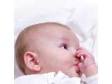 Kenapa Bayi Sering Menghisap Jempol ?